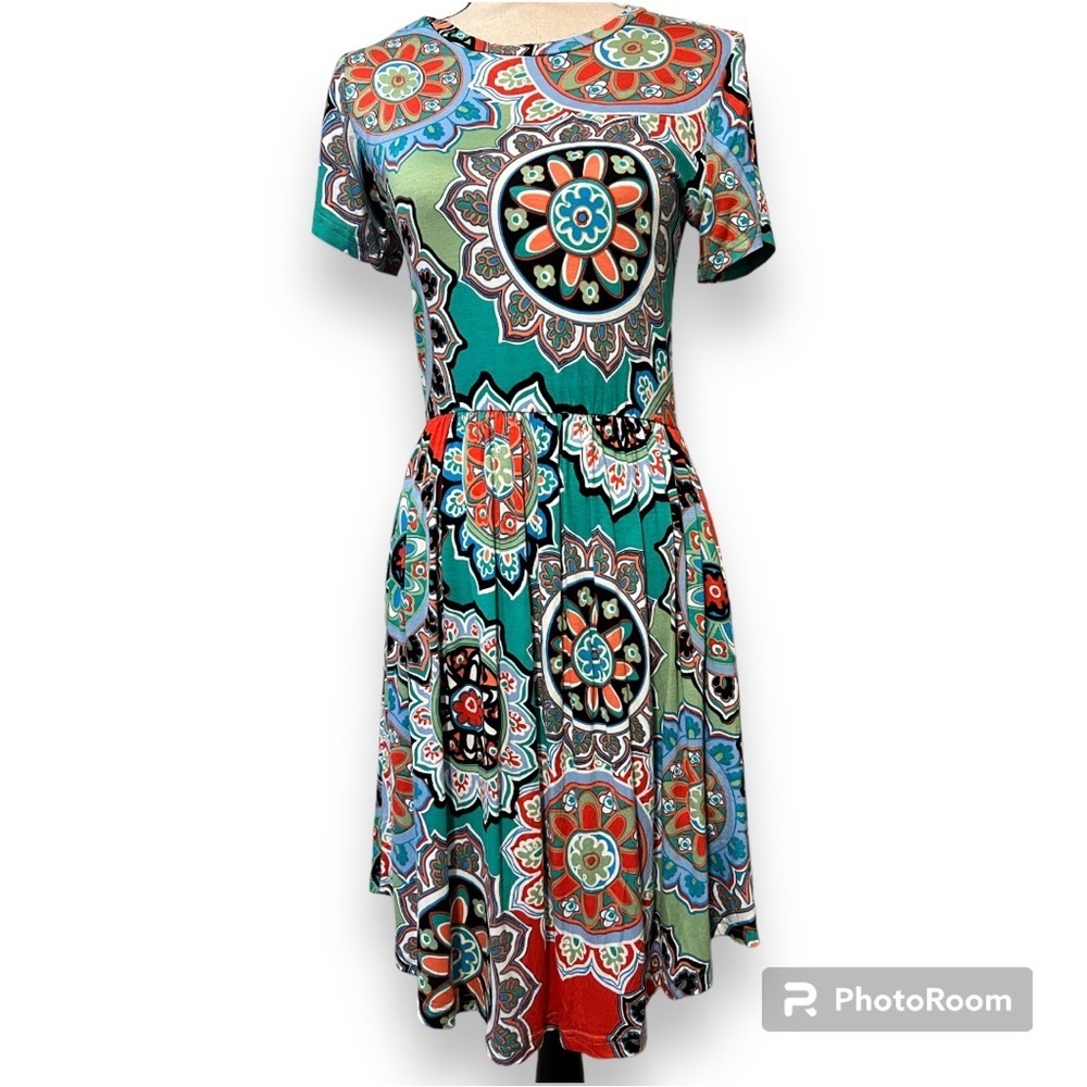 Women’s boutique small dress with pockets mandala geometric design summertime
